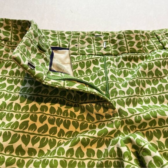 J. Crew Women's City Fit Shorts Cotton Size 10 Green/Cream Leaves - Picture 4 of 6